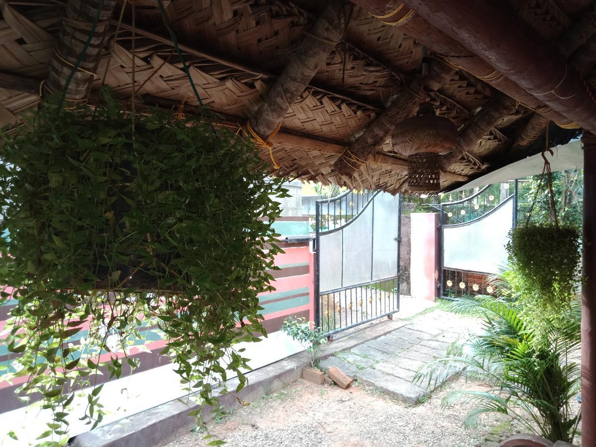 瓦尔卡拉 Mango Palace酒店 外观 照片